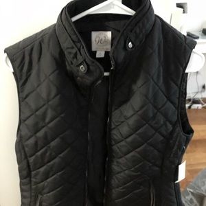 A black Vests